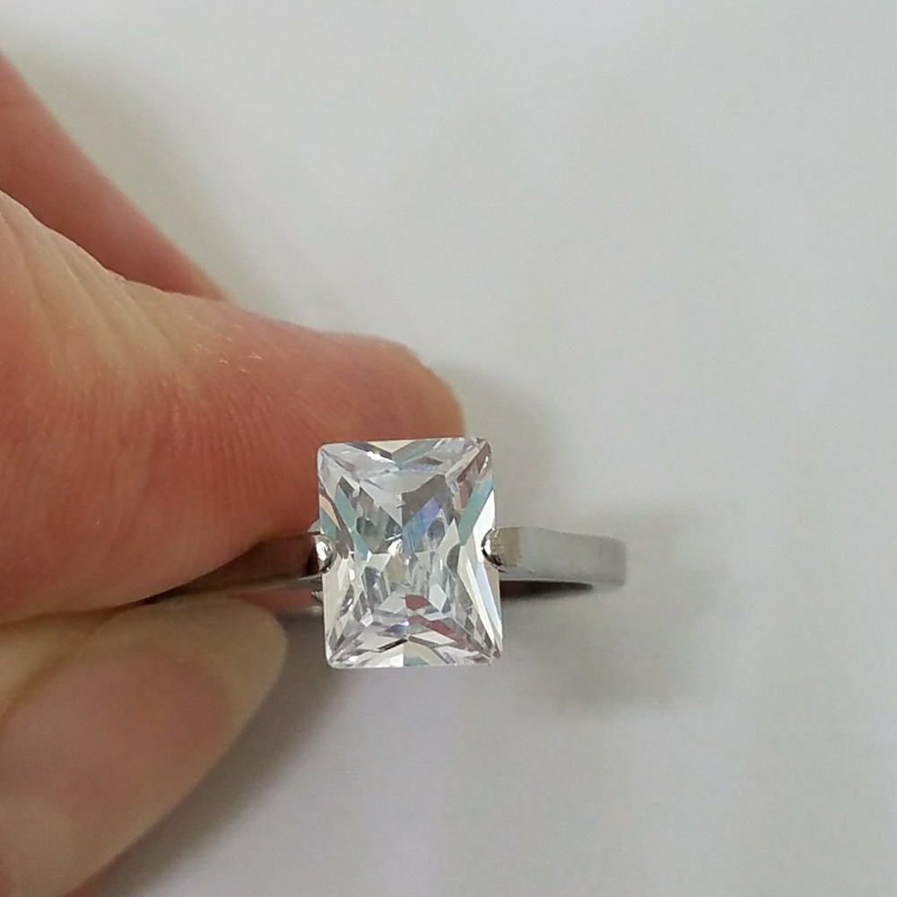 NWT Rectangle Cz Engagement Ring Size 9 - Picture 8 of 8